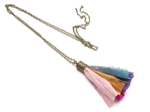 Długi naszyjnik boho do sukienki letniej kolorowy