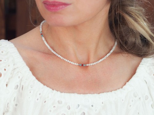 Naszyjnik damski choker kamień księżycowy rubin chalcedon