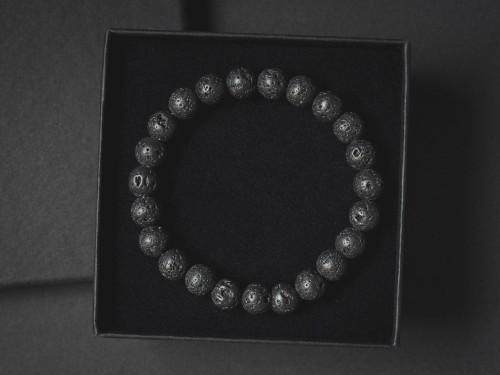 Bransoletka męska z kamieni czarna lawa