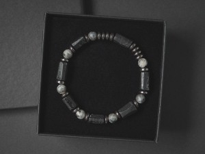 Bransoletka męska z kamieni turmalin czarny larvikit  tl10 