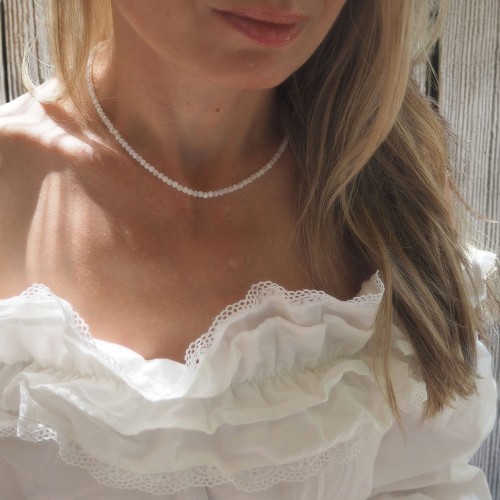 Naszyjnik damski choker biały delikatny kamień księżycowy